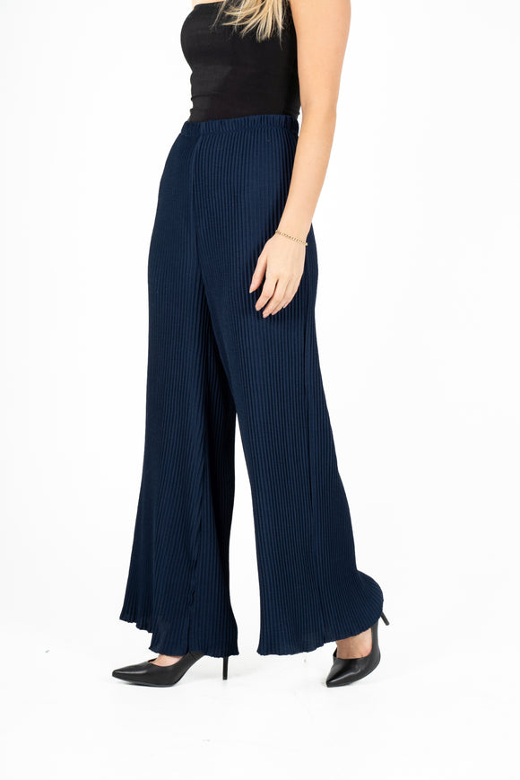 Pleated Detail Wide-Leg Pull-On Pants